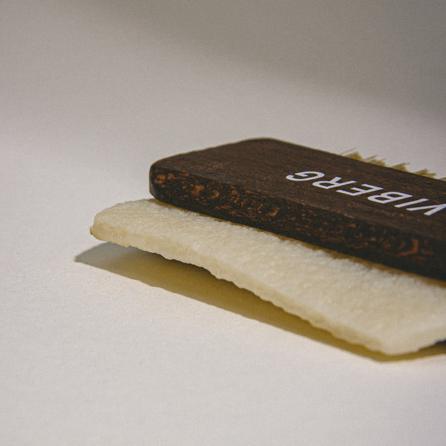 Natural Crepe and Horsehair Bristle Brush - VIBERG
